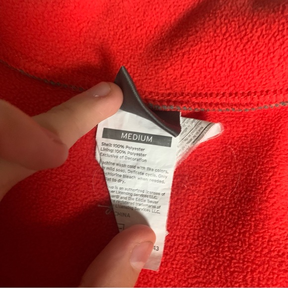 Eddie Bauer fleece dog vest sweater - Picture 5 of 5